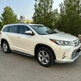 Toyota Highlander 2018