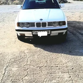 BMW 525 1990