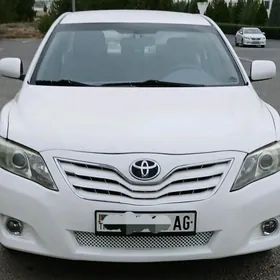 Toyota Camry 2010