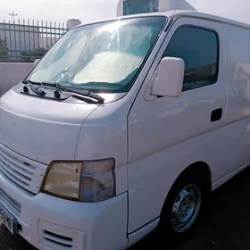 Nissan Urvan 2005