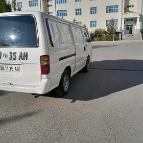 Toyota Hiace 2002