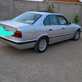 BMW 525 1990