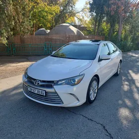 Toyota Camry 2015