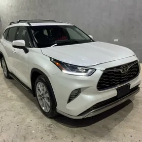 Toyota Highlander 2022