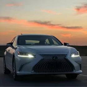 Lexus ES 350 2019