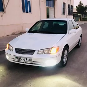 Toyota Camry 2000