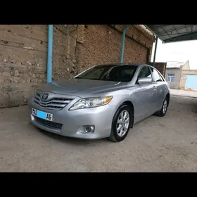 Toyota Camry 2011