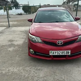 Toyota Camry 2013