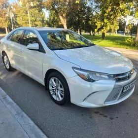 Toyota Camry 2017