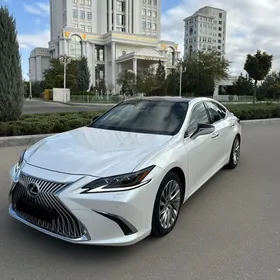 Lexus ES 350 2021