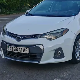 Toyota Corolla 2015