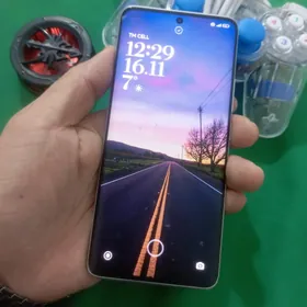 Redmi not 13 pro+ 5G 16+16 512