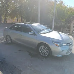 Toyota Camry 2015