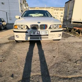 BMW E39 2001