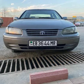 Toyota Camry 1997