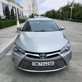 Toyota Camry 2016