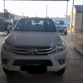 Toyota Hilux 2017