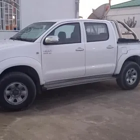 Toyota Hilux 2011