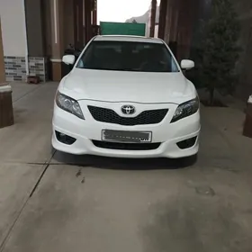 Toyota Camry 2010