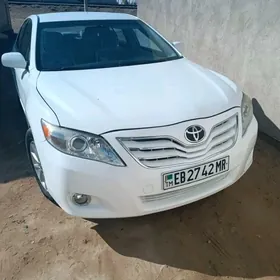 Toyota Camry 2011