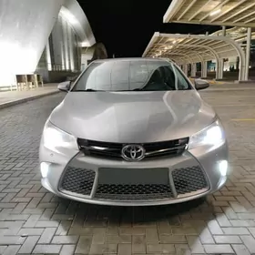 Toyota Camry 2016