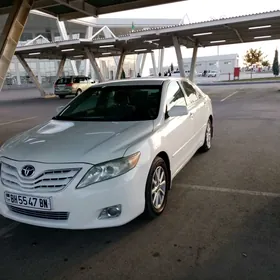 Toyota Camry 2011