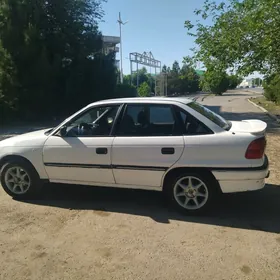 Opel Astra 1992