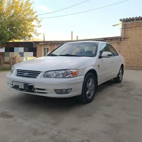 Toyota Camry 1999