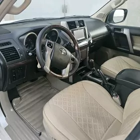 Toyota Land Cruiser Prado 2011