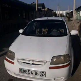 Chevrolet Aveo 2004