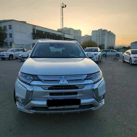 Mitsubishi Outlander 2018