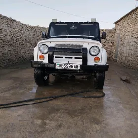 UAZ 469 2004