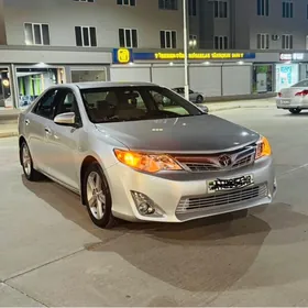 Toyota Camry 2014