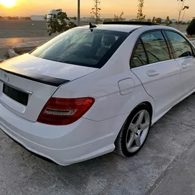 Mercedes-Benz C-Class 2013