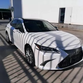 Lexus ES 350 2019