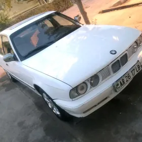 BMW 525 1990