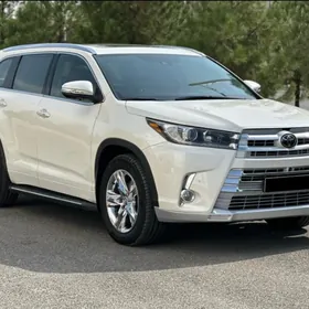 Toyota Highlander 2018