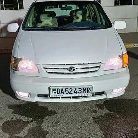 Toyota Sienna 2002