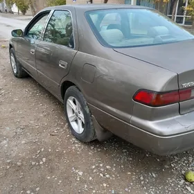 Toyota Camry 1998