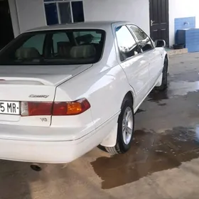 Toyota Camry 1998