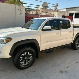 Toyota Tacoma 2021