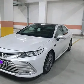 Toyota Camry 2018