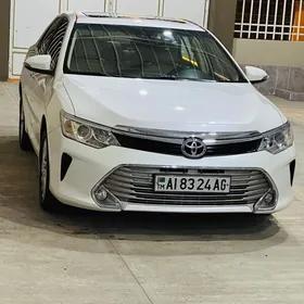 Toyota Camry Hybrid 2015