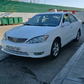 Toyota Camry 2004