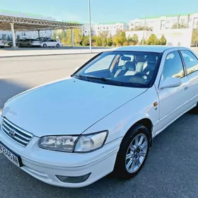 Toyota Camry 2000