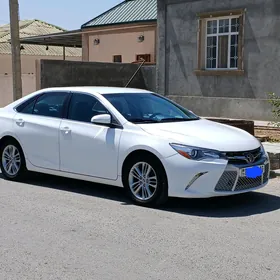 Toyota Camry 2015