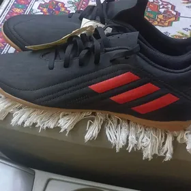 futzalka adidas