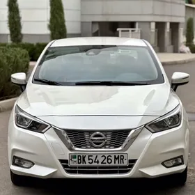 Nissan Versa 2020