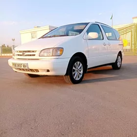 Toyota Sienna 2000