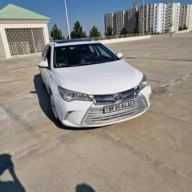 Toyota Camry 2016